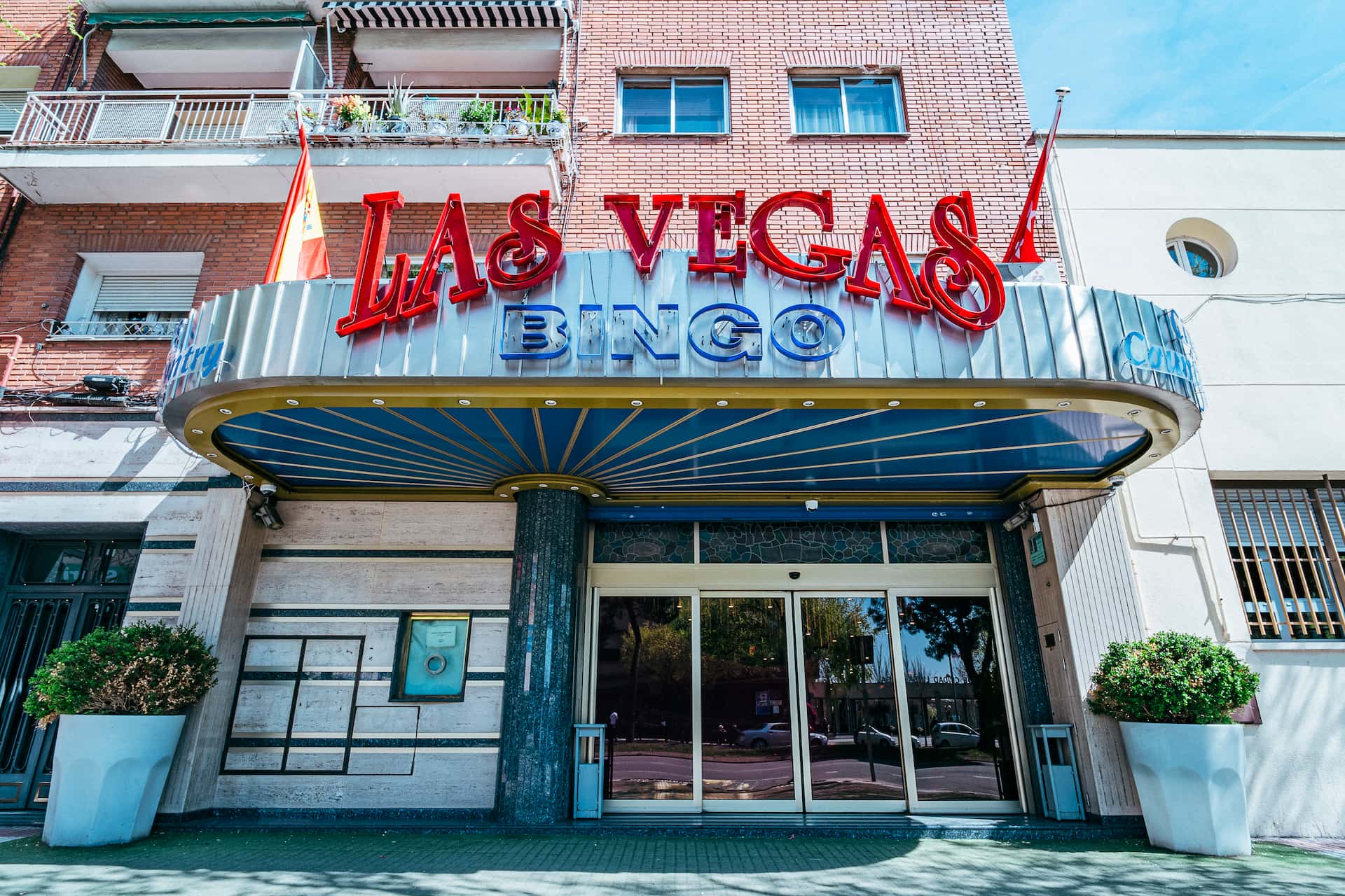 Fachada exterior de Bingo Las Vegas en Madrid